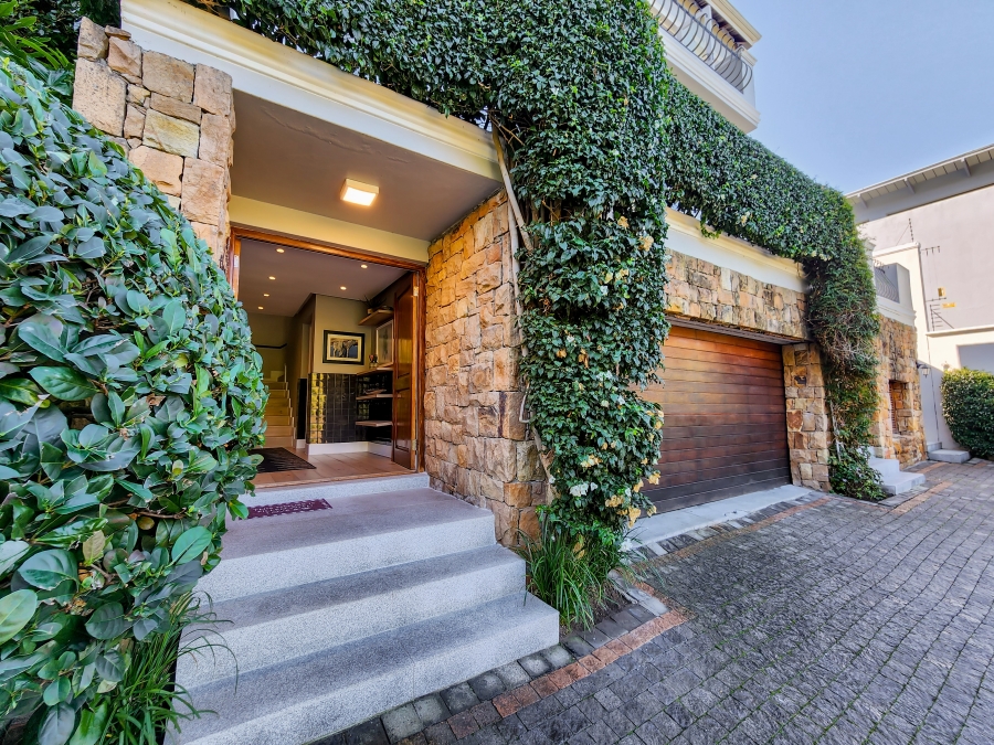 4 Bedroom Property for Sale in Newlands Western Cape